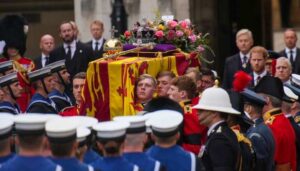 Queen Elizabeth II funeral updates: अंतिम सफर पर क्वीन एलिजाबेथ-2