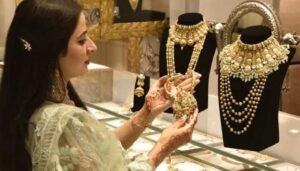 Gold Price: सोना और चांदी हुआ सस्ता, चेक करें लेटेस्ट रेट्स