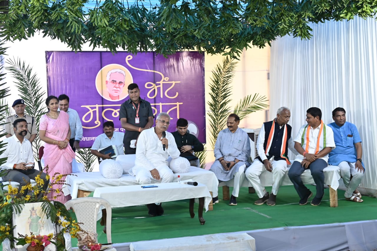 मुख्यमंत्री श्री भूपेश बघेल ने ग्राम राजपुर में की कई घोषणाएं