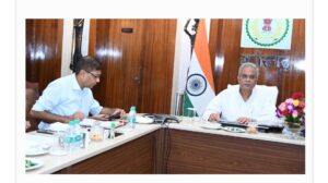 मुख्यमंत्री श्री भूपेश बघेल की अध्यक्षता में कैबिनेट की बैठक शुरू