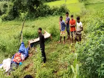 हाथी के हमले से महिला की मौत, दहशत में ग्रामीण