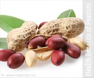 Peanuts Health Benefits: भीगी मूंगफली से आप भी पा सकती हैं ग्लोइंग स्किन, डाइट में जरूर करें शामिल