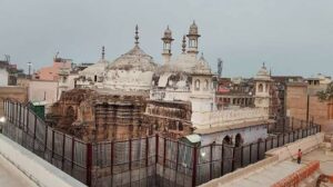 Gyanvapi Case : ज्ञानवापी पर मुस्लिम पक्ष को झटका, हिंदू पक्ष की जीत