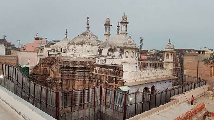 Gyanvapi Case : ज्ञानवापी पर मुस्लिम पक्ष को झटका, हिंदू पक्ष की जीत