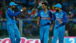 दीपक चाहर की जगह इस खिलाड़ी को मिला मौका