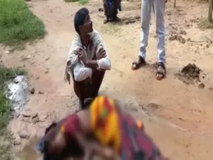 Cg News : जमीन विवाद में देवर ने की भाभी की हत्या