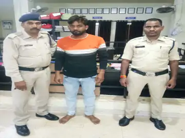 पत्नी से अवैध संबंध का विरोध करने पर दोस्त की हत्या