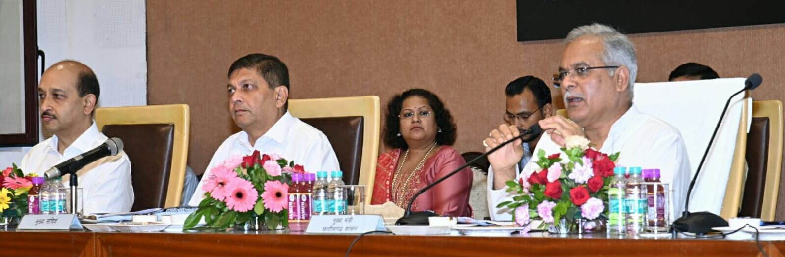 राज्य में नजर आनी चाहिए विजिबल पुलिसिंगः मुख्यमंत्री श्री भूपेश बघेल