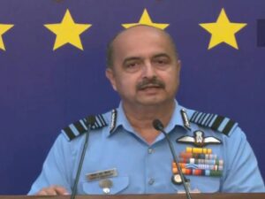 Air Force Day: एयरफोर्स में भी शामिल की जाएंगी महिला अग्निवीर, वायुसेना प्रमुख ने दिया बड़ा अपडेट