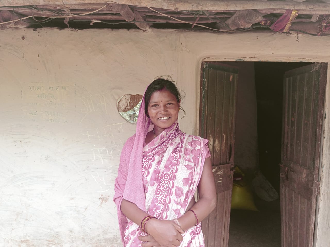 पहाड़ी कोरवा महिलाएं सुना रही महतारी वंदन की कहानी, बैंक खाते में हर महीने मुख्यमंत्री विष्णु भैया भेजते हैं रुपए, इस रकम से होती है बड़ी मदद