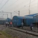 Train Derailed: बड़ा हादसा, मालगाड़ी के तीन दर्जन से अधिक डिब्बे ट्रैक से उतरे… मचा हड़कंप..