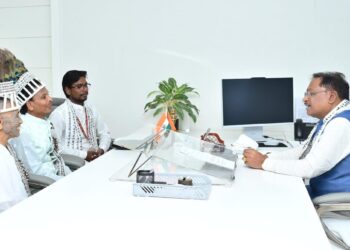 मुख्यमंत्री श्री साय से अखिल भारतीय रामनामी महासभा के प्रतिनिधियों ने की सौजन्य भेंट