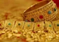 Gold Rate Today: दिवाली के बाद सोने-चांदी में आई गिरावट, जानें क्या हैं 24, 22 और 18 कैरेट गोल्ड के रेट्स