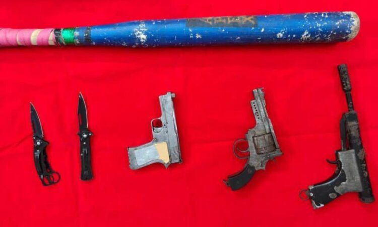 सोशल मीडिया पर हथियार लहराकर धमकाने वाले चार आरोपी गिरफ्तार, बिलासपुर पुलिस की बड़ी कार्रवाई