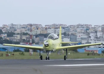 अब इस प्लेन से ट्रेनिंग लेंगे इंडियन एयरफोर्स के जांबाज, तमाम खासियतों से लैस है ये विमान