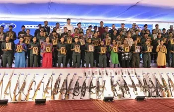 Chhattisgarh latest news: छत्तीसगढ़ में 170 नक्सलियों का आत्मसमर्पण, अबूझमाड़ और उत्तरी बस्तर नक्सलमुक्त