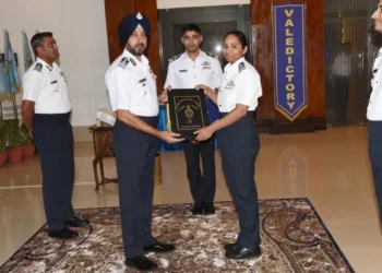 फेल हुआ पाकिस्तान का प्रोपेगेंडा, स्क्वाड्रन लीडर शिवांगी सिंह बनी क्वालिफाइड फ्लाइंग इंस्ट्रक्टर