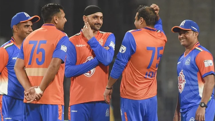 एक साथ खेलते हुए दिखेंगे हरभजन और श्रीसंत, इस तारीख से शुरू हो रहा है ये टूर्नामेंट