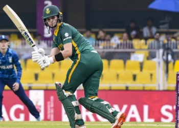 साउथ अफ्रीका ने पहली बार मारी फाइनल में एंट्री, सेमीफाइनल में इंग्लैंड को बुरी तरह हराया