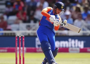 स्मृति मंधाना ने तोड़ा विराट कोहली का बड़ा रिकॉर्ड, तूफानी अंदाज में पूरे किए 5000 रन