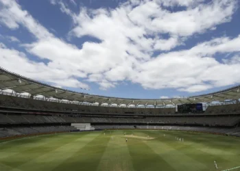 IND vs AUS: तेज गेंदबाज बरपाएंगे कहर या बल्लेबाजों की होगी मौज? यहां देखें पर्थ की पिच रिपोर्ट