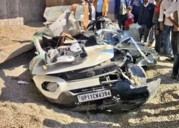 Saharanpur Accident: भीषण सड़क हादसा; कार के ऊपर डंपर पलटने से एक ही परिवार के 7 लोगों की दर्दनाक मौत…