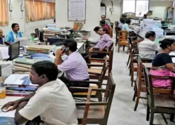 Gratuity Rule Change: एक साल की नौकरी पर मिलेगी ग्रेच्युटी, केंद्र सरकार ने कानून में किया बड़ा बदलाव