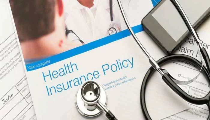 Health Insurance: इंश्योरेंस धारकों के लिए खुशखबरी! Health Insurance में महंगे प्रीमियम पर लगेगी रोक, एजेंट कमीशन पर 20% तक घटाने की तैयारी