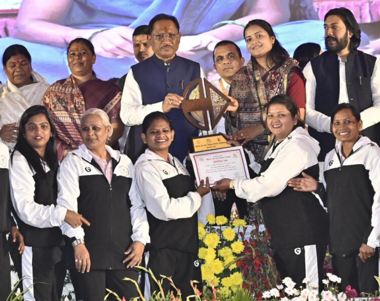 विशेष लेख : नई उड़ान, नया क्षितिज – छत्तीसगढ़ में महतारियों के सशक्तिकरण की कहानी