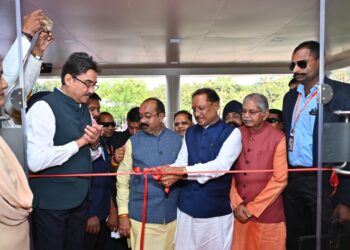 मुख्यमंत्री ने कोनी में नवीन संभागायुक्त कार्यालय का किया लोकार्पण