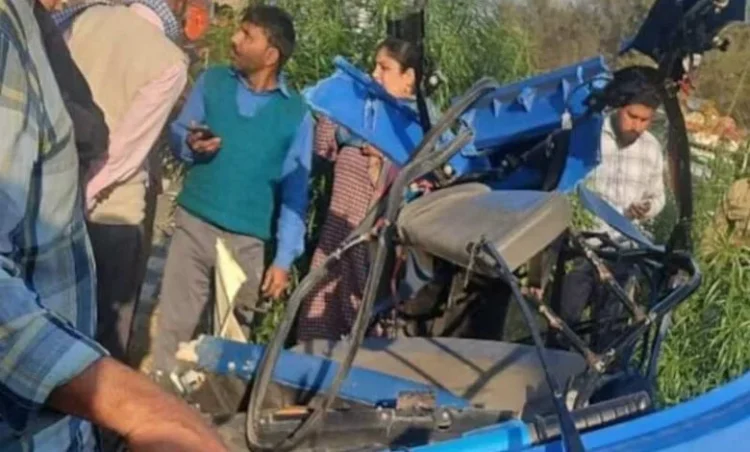 Moradabad Road Accident: भीषण सड़क हादसा; रोडवेज बस और टेंपो की टक्कर से 5 लोगों की दर्दनाक मौत