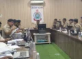 Raigarh News:अपराध समीक्षा बैठक : एसपी दिव्यांग पटेल के निर्देश — लंबित प्रकरणों का शीघ्र निराकरण करें, विजुअल पुलिसिंग को बनाएं और प्रभावी