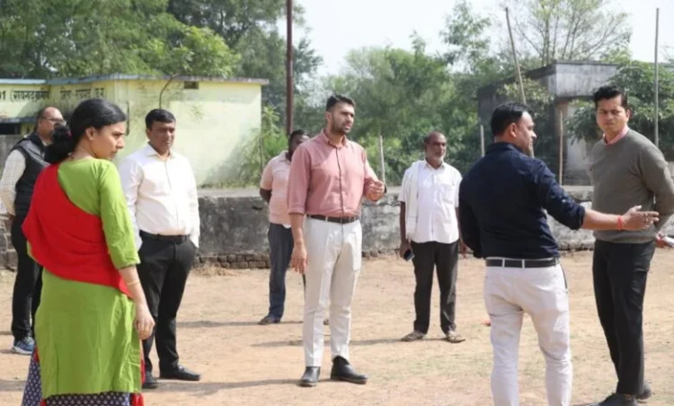 Raigarh News: धान खरीदी का महापर्व 15 नवंबर से शुरू, तैयारियां पूरी -कलेक्टर एवं पुलिस अधीक्षक ने किया केंद्रों का निरीक्षण