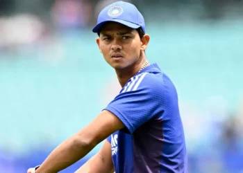 टूट जाएगा रोहित शर्मा का रिकॉर्ड? यशस्वी जायसवाल को कोलकाता में पहली ही पारी में करना होगा कमाल