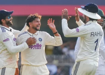 गुवाहाटी की पिच सड़क की तरह सपाट, भारतीय गेंदबाजों की दुदर्शा पर बोला स्टार स्पिनर