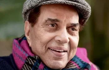 Dharmendra Passed Away: नहीं रहे बॉलीवुड के दिग्गज अभिनेता धर्मेंद्र, 89 साल की उम्र में ली आखिरी सांस