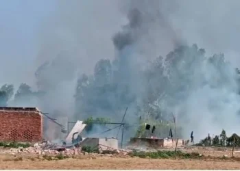 Blast in Firecracker Factory: पटाखा फैक्ट्री में भीषण विस्फोट के बाद लगी आग; 2 की मौत, 3 गंभीर घायल…