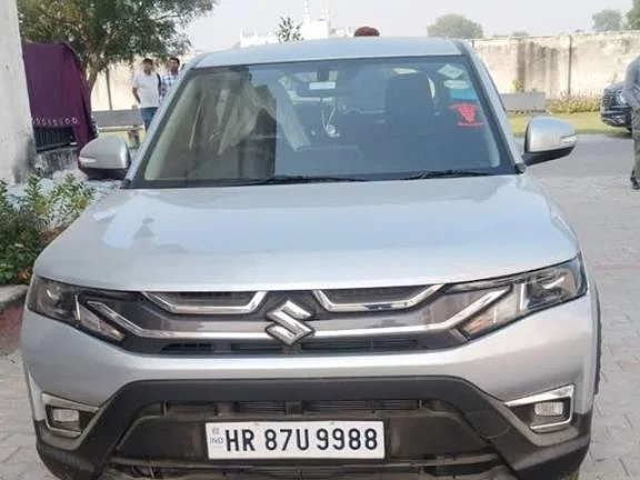 Delhi Blast: दिल्ली ब्लास्ट में अल फलाह यूनिवर्सिटी में मिली तीसरी संदिग्ध कार, 4 गाड़ियों को बनाना था फिदायीन बम