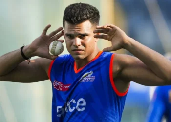 मुंबई इंडियंस से बाहर होते ही अर्जुन तेंदुलकर का गेंद से कमाल, टीम को अपने दम पर जिताया मैच