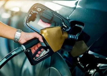 Crude Oil: अमेरिका के रूसी तेल की नए प्रतिबंध से भारत की चिंता बढ़ी, क्या अब महंगा होगा पेट्रोल-डीजल?