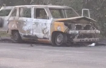 Gujrat News: एंबुलेंस का हुआ दर्दनाक सड़क हादसा, आग लगने से तीन लोगों की जिंदा जलकर मौत…