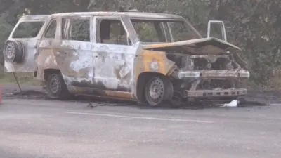 Gujrat News: एंबुलेंस का हुआ दर्दनाक सड़क हादसा, आग लगने से तीन लोगों की जिंदा जलकर मौत…