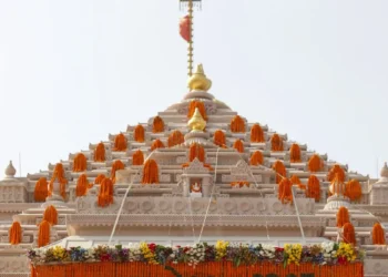 जिसका दामन दागदार वो दूसरों को लेक्चर न दें’, राम मंदिर के झंडे पर पाकिस्तान के बयान का भारत का करारा जवाब