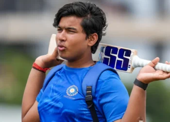 वैभव सूर्यवंशी ने रणजी में खेली टी20 जैसी पारी, 13 बॉल पर ठोक दिए चौके और छक्कों से 60 रन