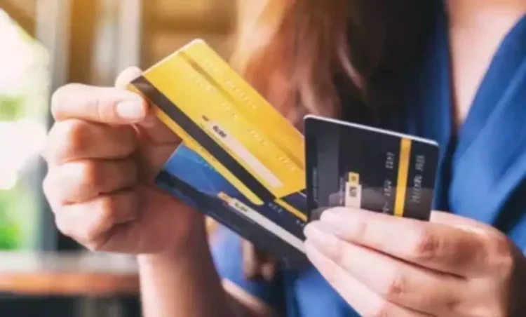Credit Card: नए साल में इस दो प्राइवेट बैंक के Credit Card के नियमों में होगा बड़ा बदलाव, यहां जानें डिटेल्स