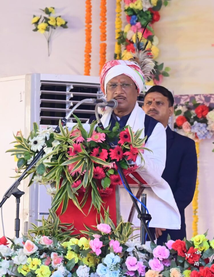 आदिवासियों के हितों की रक्षा और उनके सर्वांगीण विकास के लिए सरकार कृतसंकल्पित: मुख्यमंत्री श्री साय