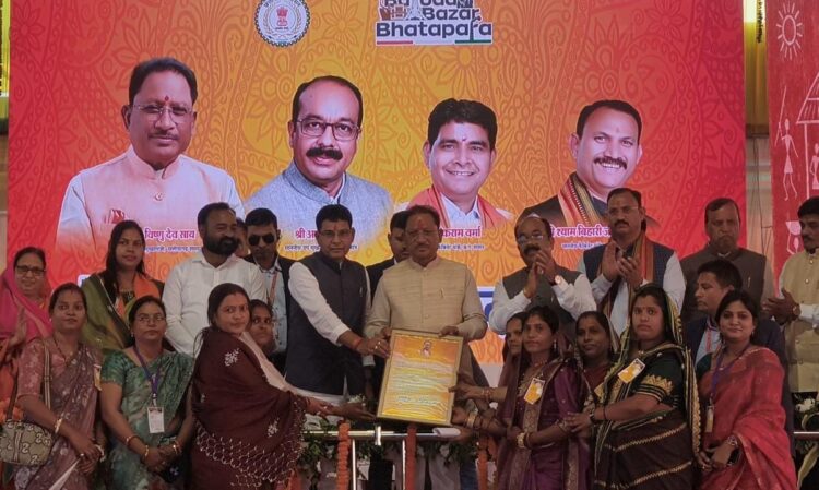 सुहेला में मुख्यमंत्री ने कार्यक्रम में दिखाई विकास की झलक