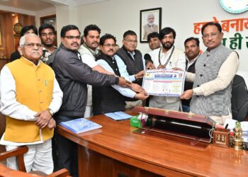 मुख्यमंत्री श्री विष्णुदेव साय से सतनामी विकास परिषद के प्रतिनिधिमंडल ने की सौजन्य भेंट