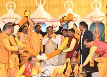 गायत्री मंत्र मानव जीवन को ऊर्जावान और संस्कारित बनाते हैं : मुख्यमंत्री श्री विष्णु देव साय