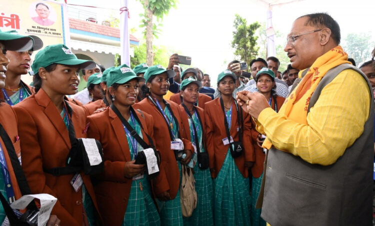 विशेष लेख : छत्तीसगढ़ में महिला विकास की नई इबारत